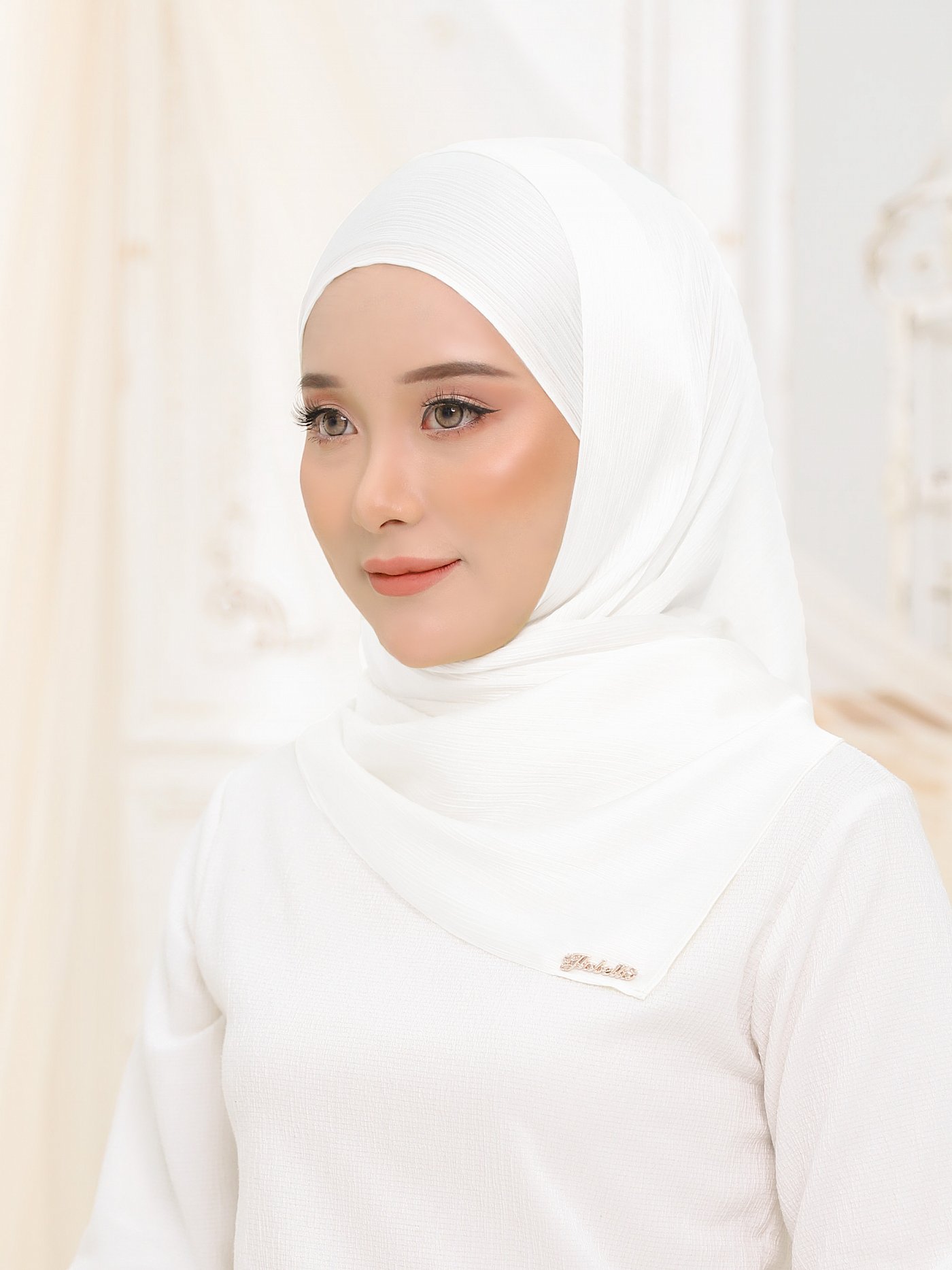 TIFFANY SHAWL - OFFWHITE TIFFANY SHAWL - OFFWHITE